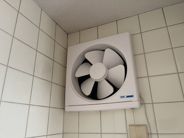 宝殿駅 徒歩18分 2階の物件内観写真